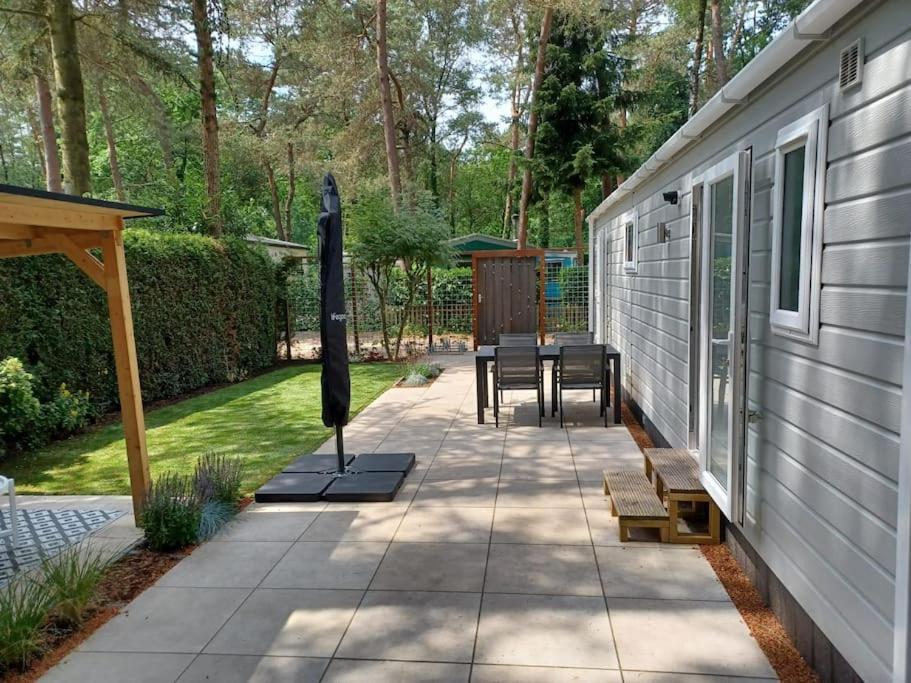 Boshuis Met Grote Tuin I Vakantiepark Met Zwembad Hoenderloo Exterior photo