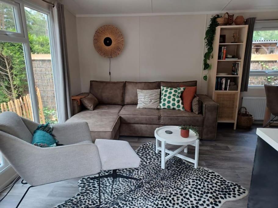 Boshuis Met Grote Tuin I Vakantiepark Met Zwembad Hoenderloo Exterior photo